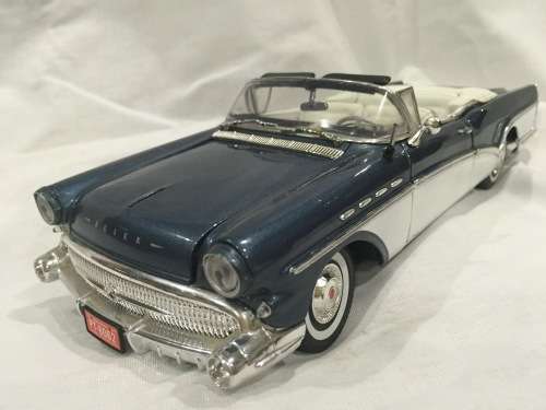 1957 Buick Roadmaster 1:18 Scale